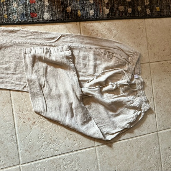 Old navy linen tie string waist pants. - Picture 1 of 3